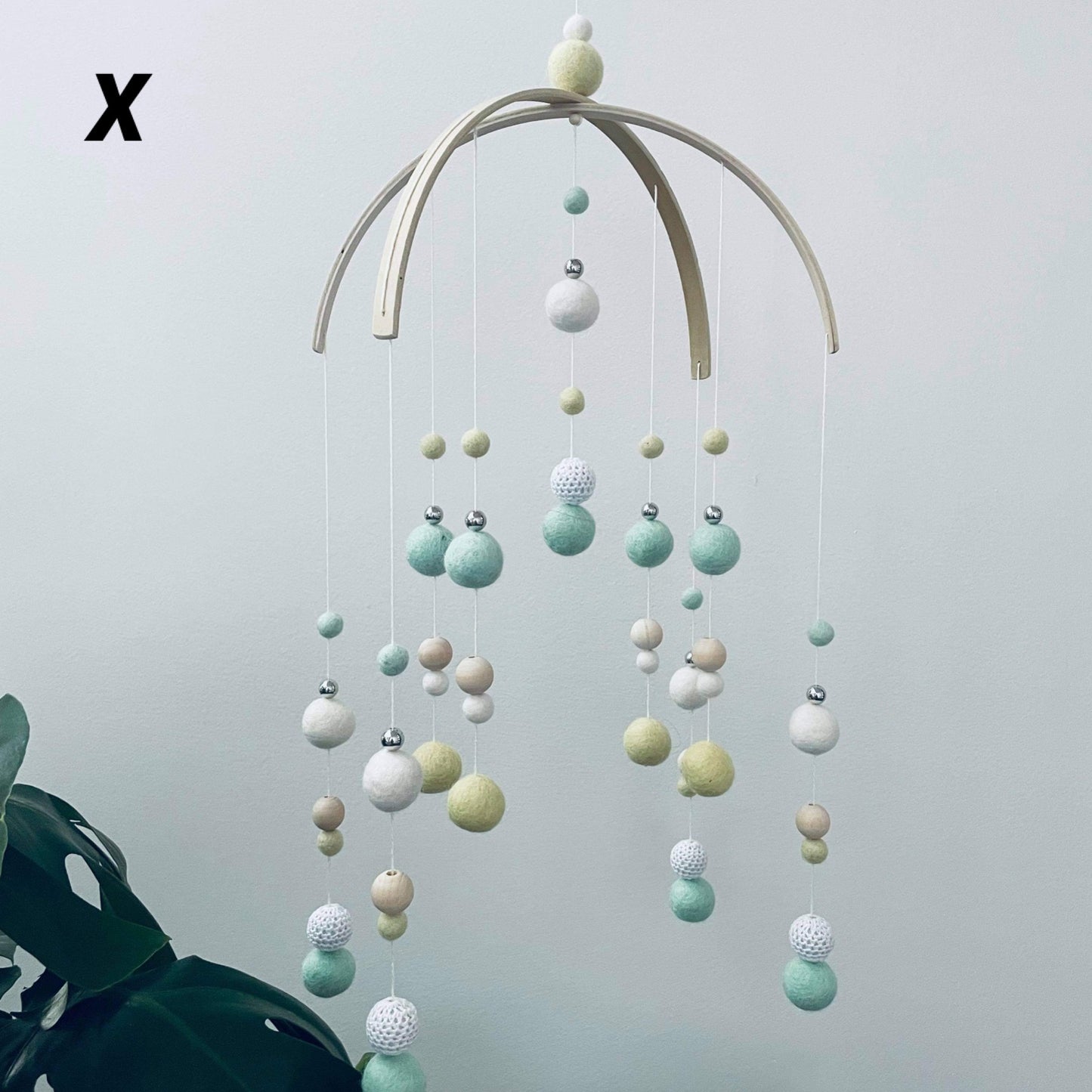 Deluxe Baby Mobile image 24